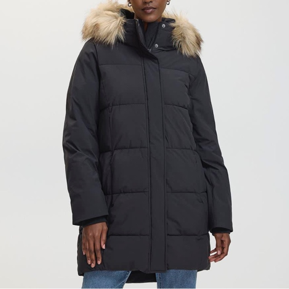 Reitmans Black Hooded Quilted Jacket size XL